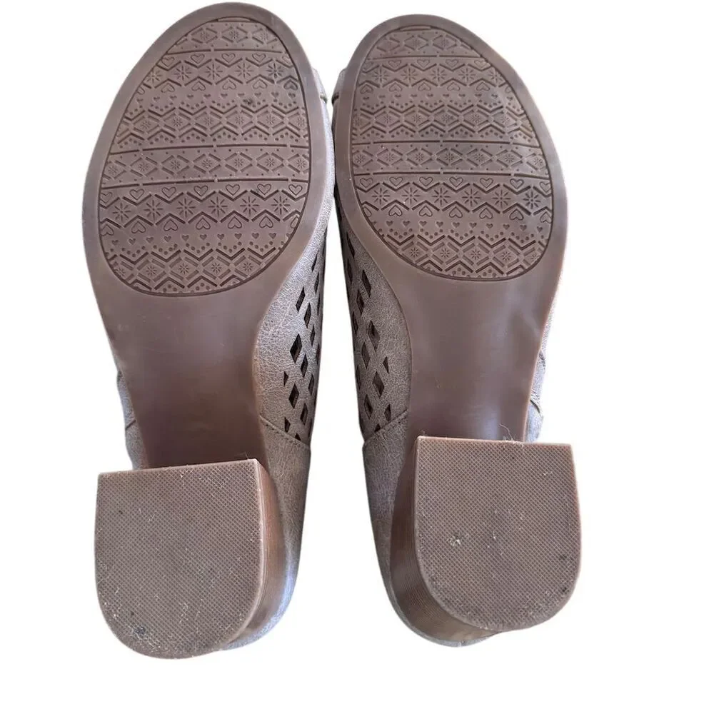 Brown Peep-Toe Ankle Booties Size 8.5 with Tassel - Picture 7 of 9